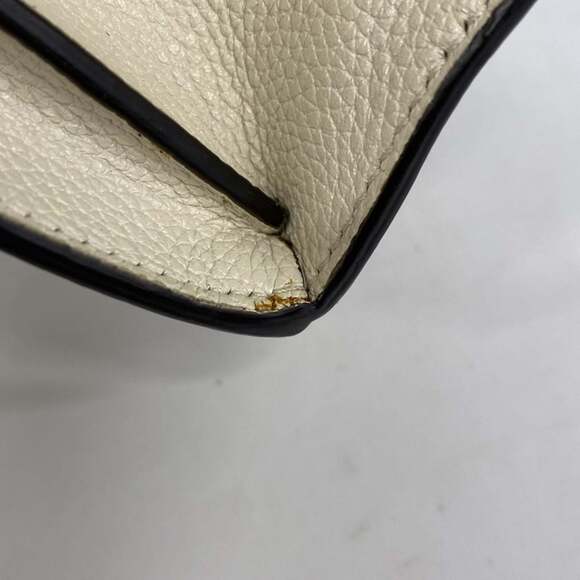 GUCCI White Leather Shoulder Bag - Picture 9 of 12